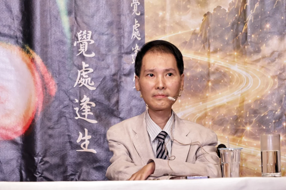 輪椅上的生命覺醒：罕病博士彭士齊「遇斯光」，覺知「我是誰」