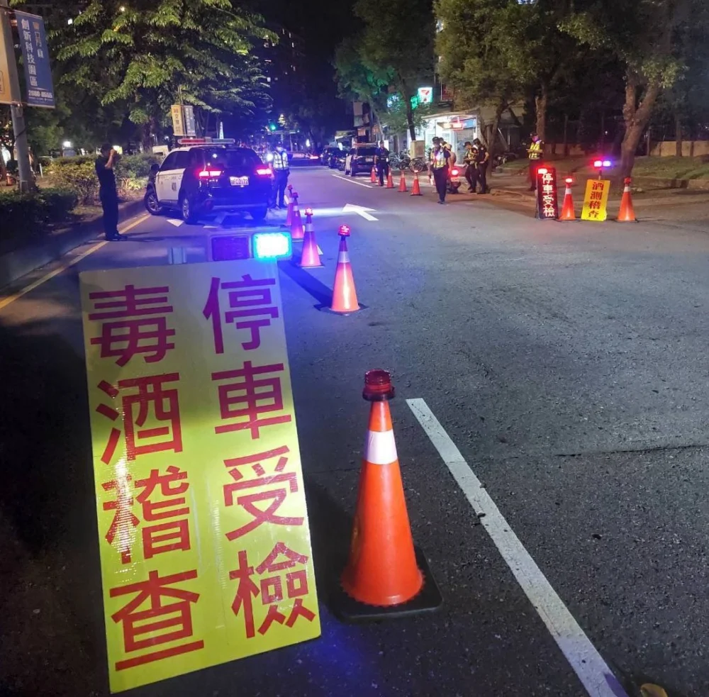 新北警624警力掃毒酒駕 連假前查獲22件 新北警624警力掃毒酒駕 連假前查獲22件